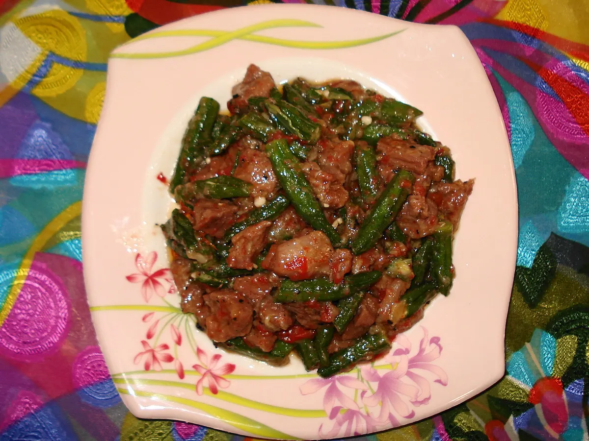 A pan of bamja, Bosnian okra stew with meat, a slow-cooked dish typical of sit-down Herzegovina kitchens